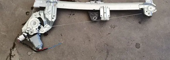 Honda Jazz Front door manual window regulator A037CM012340