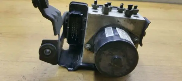 Opel Insignia A ABS Pump 13316697 13231597