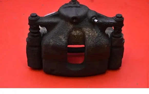 Toyota Avensis Verso Front brake caliper 