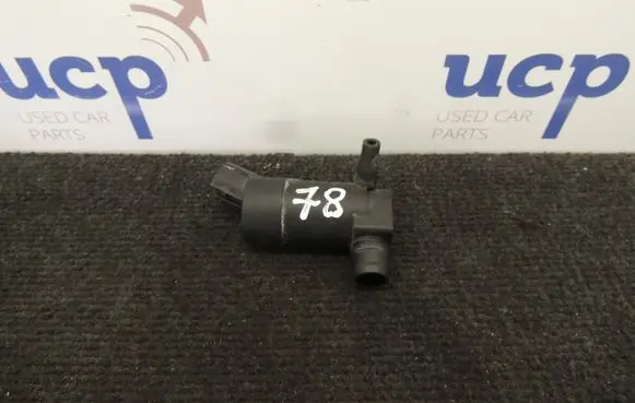 Volvo S40 Windscreen/windshield washer pump D78