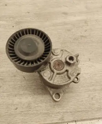 BMW 5 E60 E61 Alternator belt tensioner 