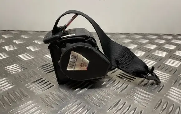 BMW 4 F36 Gran coupe Rear seatbelt 7243309