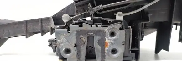 Ford Focus C-MAX Front door lock 24000000