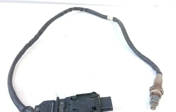 Volkswagen Transporter - Caravelle T6 Lambda probe sensor 03N907807AE