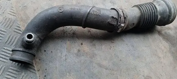 Volvo XC90 Intercooler hose/pipe 30714480