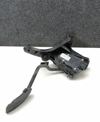 Jaguar XF Accelerator throttle pedal 8X239F832A