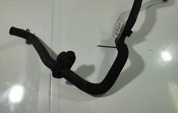 Skoda Superb B5 (3U) Engine coolant pipe/hose 