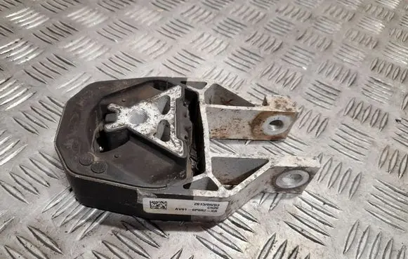 Ford Escape III Engine mount bracket AV616P082CA
