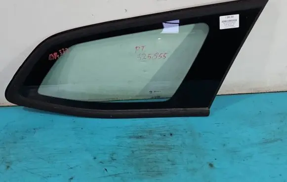 Peugeot 308 Rear side window IMPRK1384332