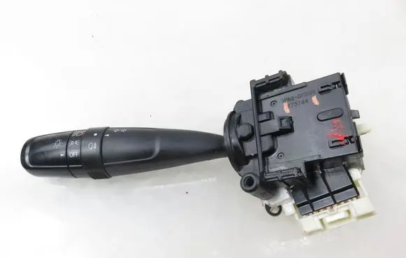 Suzuki Vitara (LY) Wiper turn signal indicator stalk/switch 173744