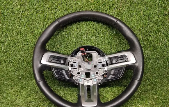 Ford Mustang VI Steering wheel FR333600BF