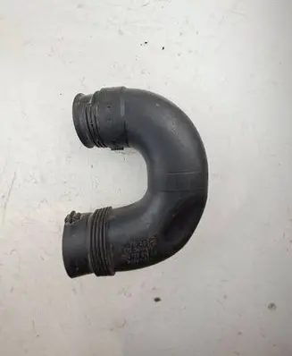Volkswagen Golf Plus Air intake hose/pipe 1K0129618A