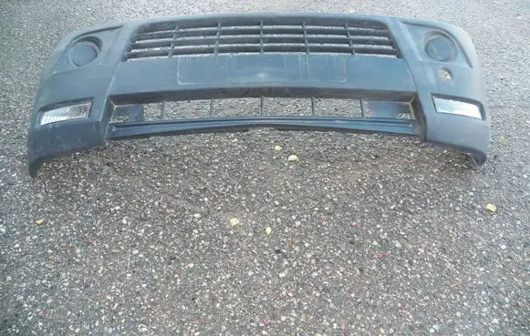 Renault Master II Front bumper 8200396600 8200396601