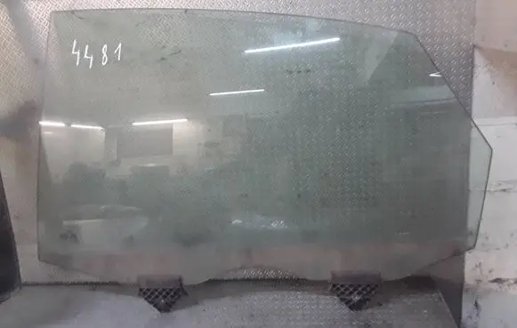 Audi A8 S8 D3 4E Rear door window glass 