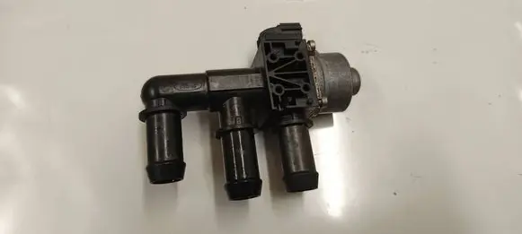 Ford Kuga III Valve vacuum LU5A8C505AA