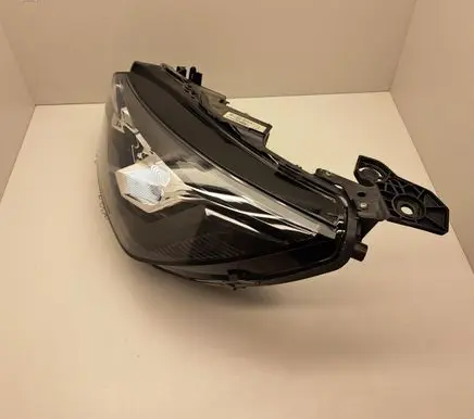 Peugeot 2008 II Headlight/headlamp 9833036380