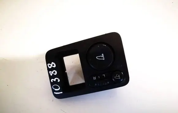 Honda CR-V Wing mirror switch m33212