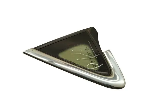Chrysler Pacifica Front triangle window/glass 68227745AE