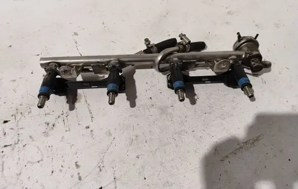Audi A4 S4 B6 8E 8H Fuel injectors set 06B133551K 1075A01186