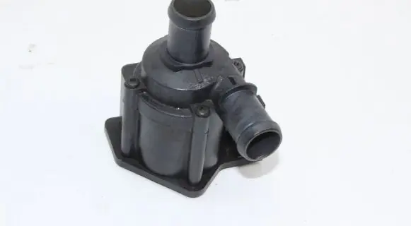 Audi A5 8T 8F Electric auxiliary coolant/water pump 8K0819147A