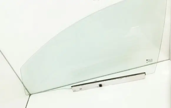 Opel Vectra C Front door window glass four-door DOT27M24100AS2 43R001025
