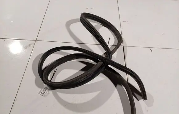 Fiat Ulysse Rubber seal front coupe door 