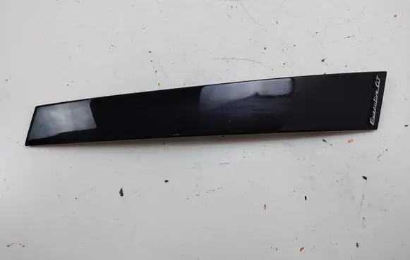 Maserati Quattroporte (B) Pillar trim (exterior) 67066300
