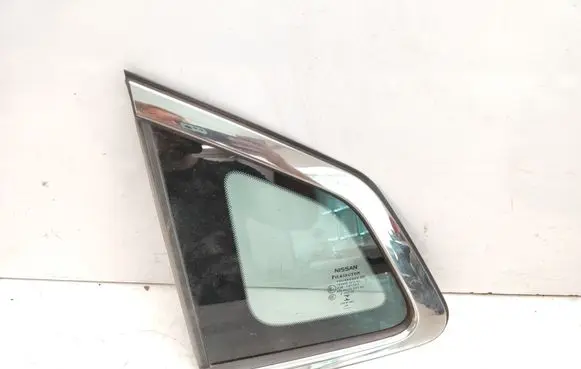 Nissan Qashqai Rear side window 43R001583 833134EA0A