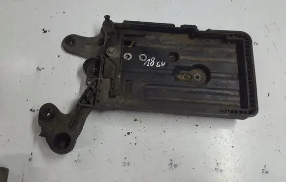 Audi A3 S3 8V Battery tray 