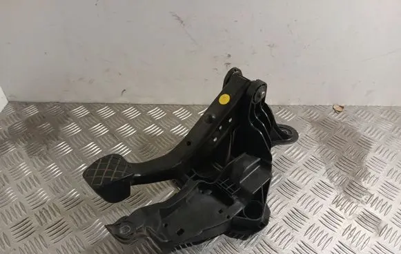 Skoda Rapid (NH) Brake pedal 