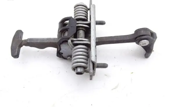 Citroen C4 Grand Picasso Front door check strap stopper