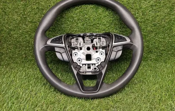 Ford Fusion II Steering wheel ES733600
