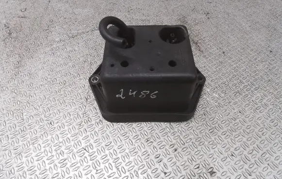 Alfa Romeo GT Vacuum air tank 