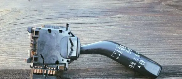 Mazda Premacy Wiper control stalk 17B122