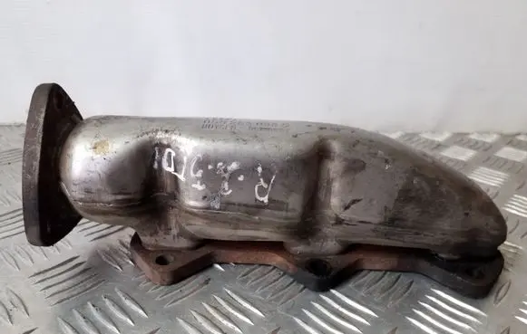 Audi A4 S4 B5 8D Exhaust manifold 059253033C