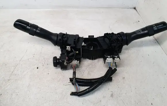 Lexus RX 330 - 350 - 400H Wiper turn signal indicator stalk/switch 173832 173848