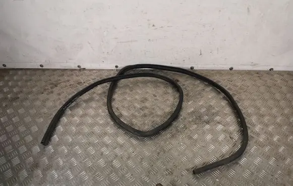 Nissan X-Trail T32 Rear door rubber seal (on body) XTRAIL16GUMADPG
