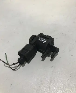 Audi A4 S4 B6 8E 8H Turbo solenoid valve 1J0906283C