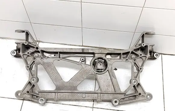 Volkswagen PASSAT B8 Front subframe 3Q0199369E
