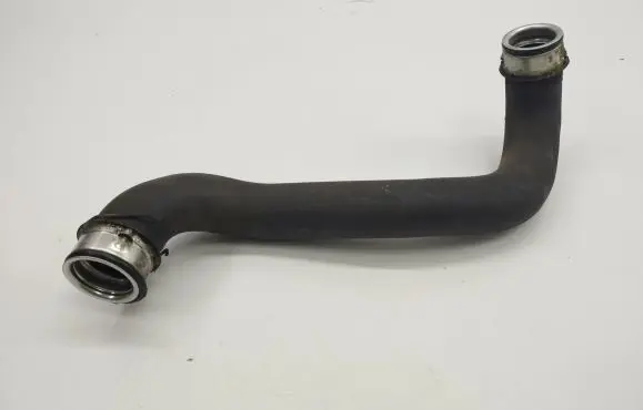 Mercedes-Benz CLS C219 Engine coolant pipe/hose