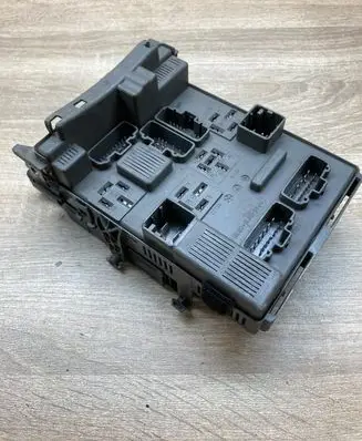Renault Laguna II Fuse module 8200371614 8200371614B 518856125