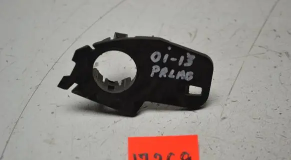Opel Insignia B Front parking sensor holder (PDC) 39148826