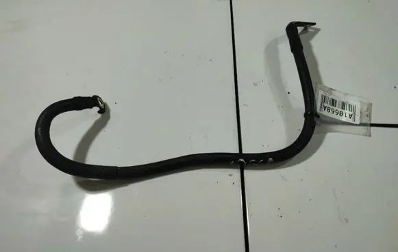 Volkswagen PASSAT B6 Positive cable (battery) 
