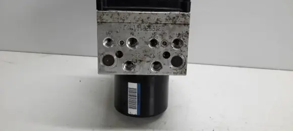 Volkswagen PASSAT B6 ABS Pump 3C0614095P 16332401 16332501A