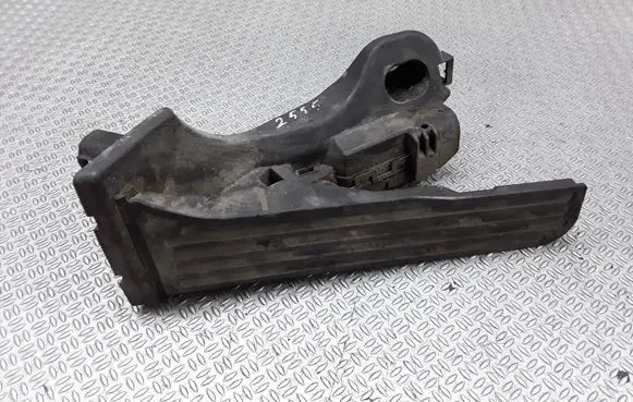 Volkswagen Touran I Accelerator throttle pedal 1T1723503H