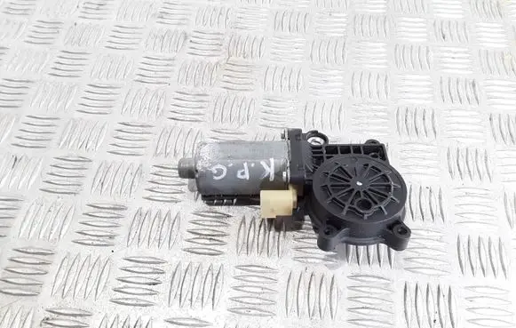 Volvo XC70 Rear door window regulator motor 0130821777