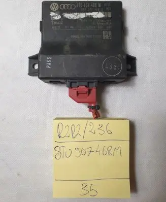 Audi A4 S4 B8 8K Gateway control module 8T0907468M
