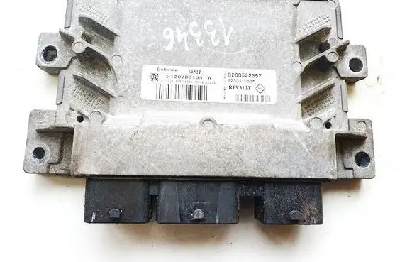 Renault Clio III Engine control unit/module 8200522357