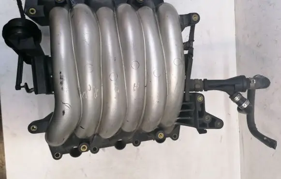 Audi A6 S6 C5 4B Intake manifold 078133151AD 078133223J 2900301909