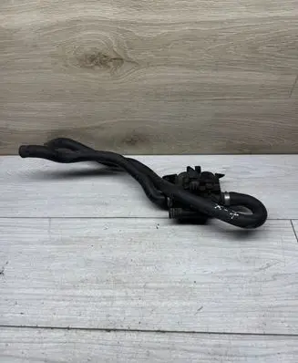 BMW 5 E60 E61 Coolant heater control valve 1147412137